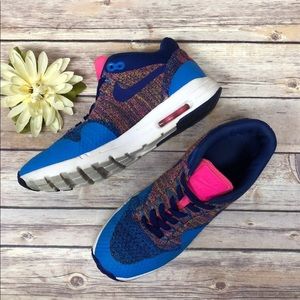 Women’s Nike Air Max Flyknit Running Shoes, Size 8